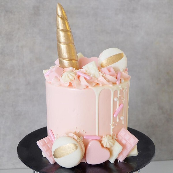 Stella Belle Cake | Unicorn Inspired
